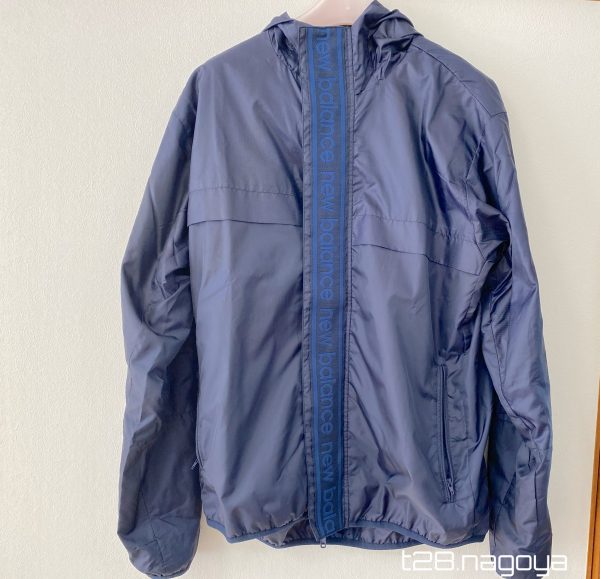 ウインドフードジャケット