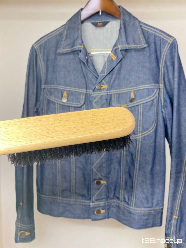 Gジャンにブラシ