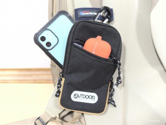 ポーチにAirPods