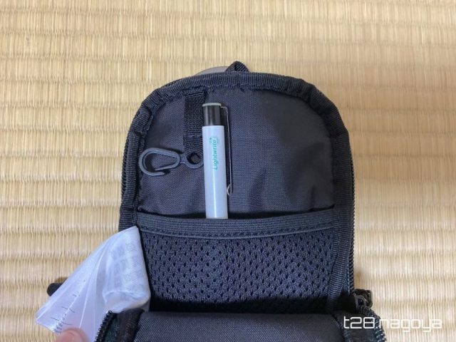 ポーチにペン