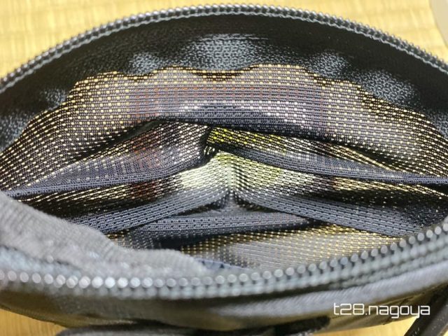 メッシュ素材