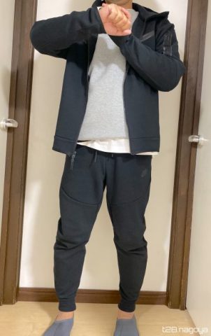 トレナーを着る