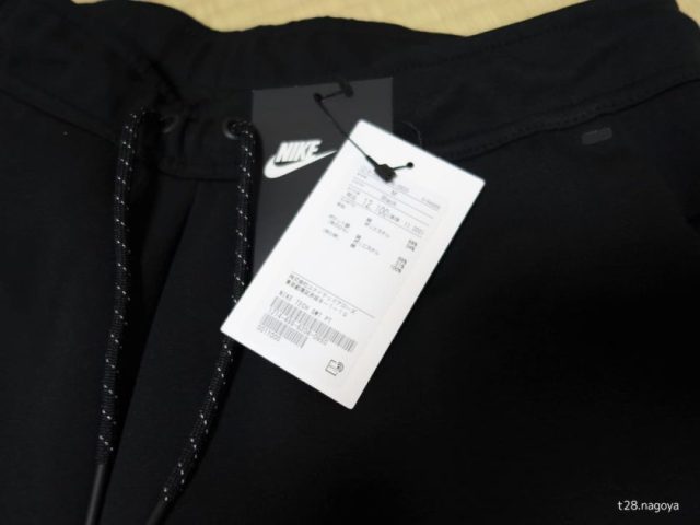 ジョガーパンツのタグ