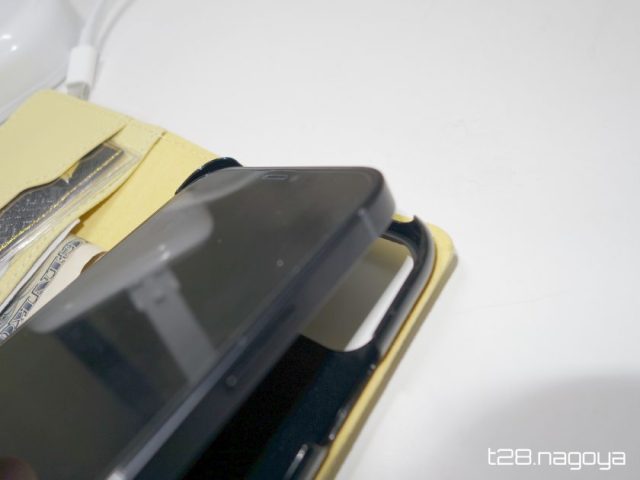 iphone12が入らない